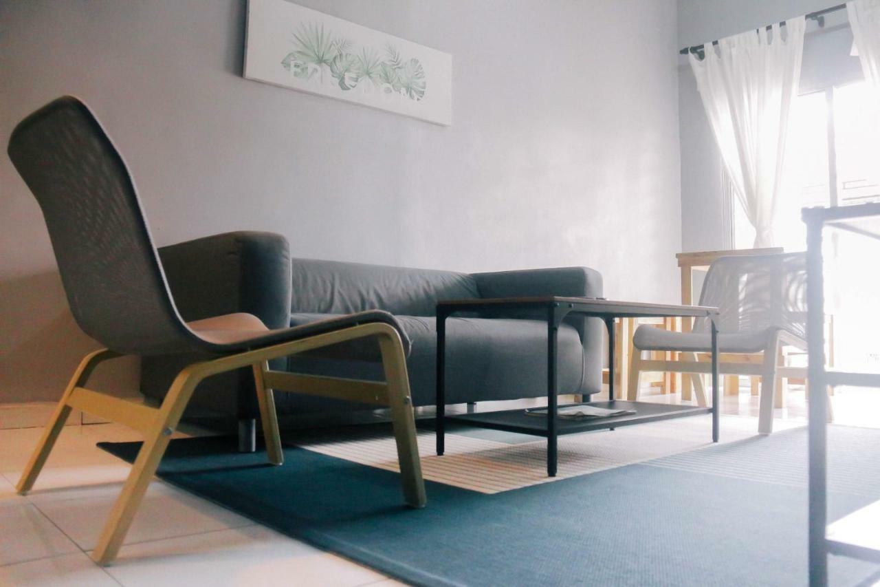 Thedaun Homestay Seri Iskandar, Perak Extérieur photo